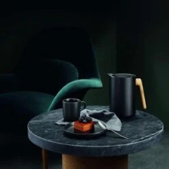 Nordic Kitchen Thermoskan - 1 Liter - Zwart - Eva Solo -Ketelwinkel 1200x1200 462