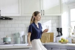 Philips Water Instant Water Filter - 3 L Inhoud, 1 L/min Snelle Doorstroming, Oplaadbaar Via USB-C -Ketelwinkel 1200x806