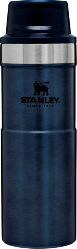 Stanley Trigger-Action Travel Mug 0.47L - Thermosfles - Nightfall 20 Stanley Trigger-Action Travel Mug 0.47L - Thermosfles - Nightfall -Ketelwinkel 372x1200 1