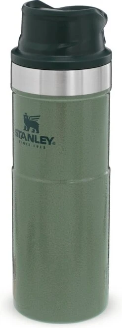 Stanley Trigger-Action Travel Mug 0.47L - Thermosfles - Hammertone Green -Ketelwinkel 448x1200 1