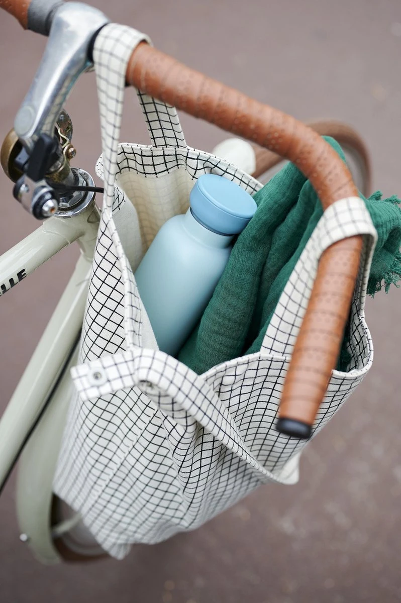 Mepal – Isoleerfles Ellipse 500 Ml – Houdt Je Drankje 12 Uur Warm En 24 Uur Koud – Tinanium – Geschikt Voor Bruiswater – Thermosfles – Lekdicht 4 Mepal – Isoleerfles Ellipse 500 Ml – Houdt Je Drankje 12 Uur Warm En 24 Uur Koud – Tinanium – Geschikt Voor Bruiswater – Thermosfles – Lekdicht - Afbeelding 4