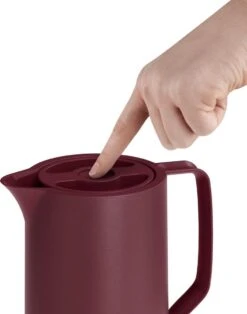 Tefal Motiva Thermoskan - 1L - Donkerrood 11 Tefal Motiva Thermoskan - 1L - Donkerrood -Ketelwinkel 944x1200 1